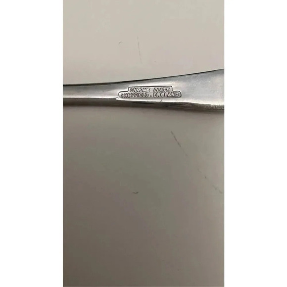 VTG Condiment candy Server 3 pc. Set Holder, Spoon, and Glass Dish Chrome Sheffi - Picture 9 of 11